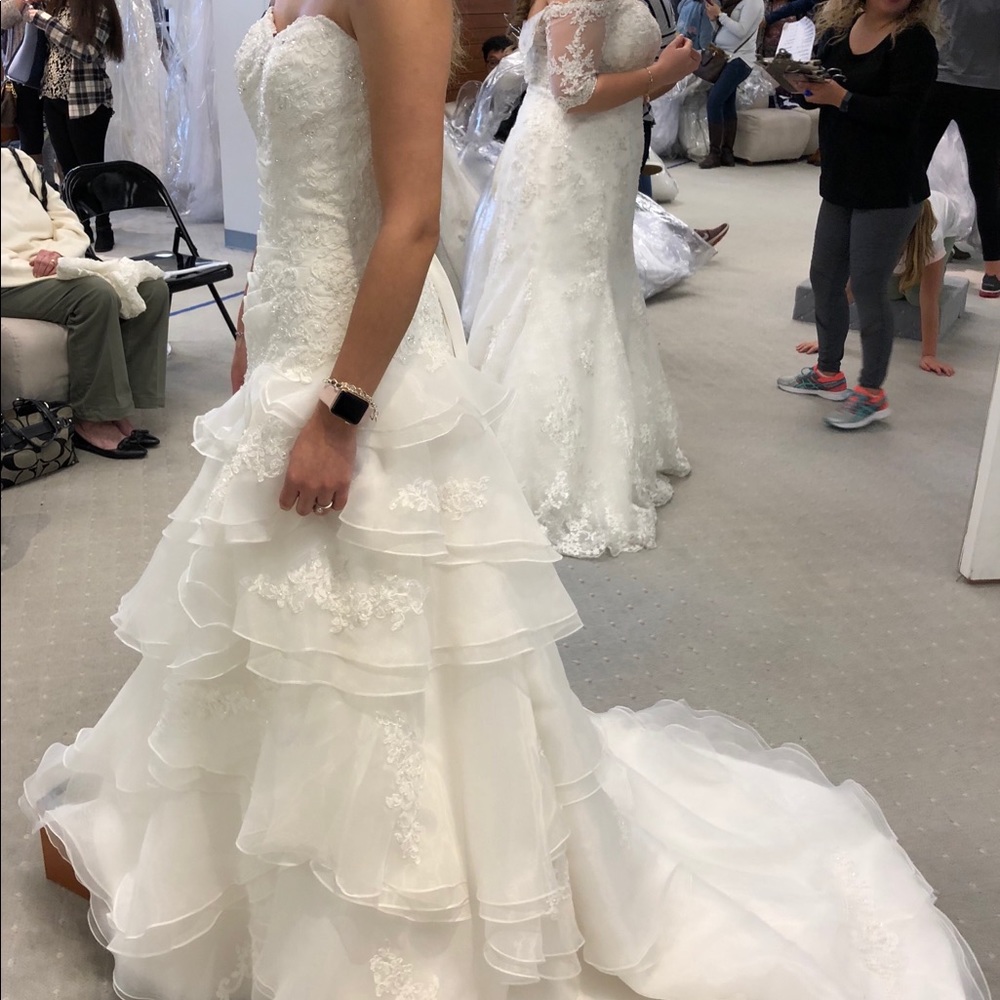 Wedding gown